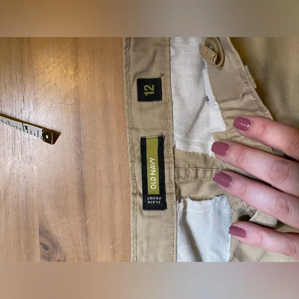 Two pairs old navy khakis‎